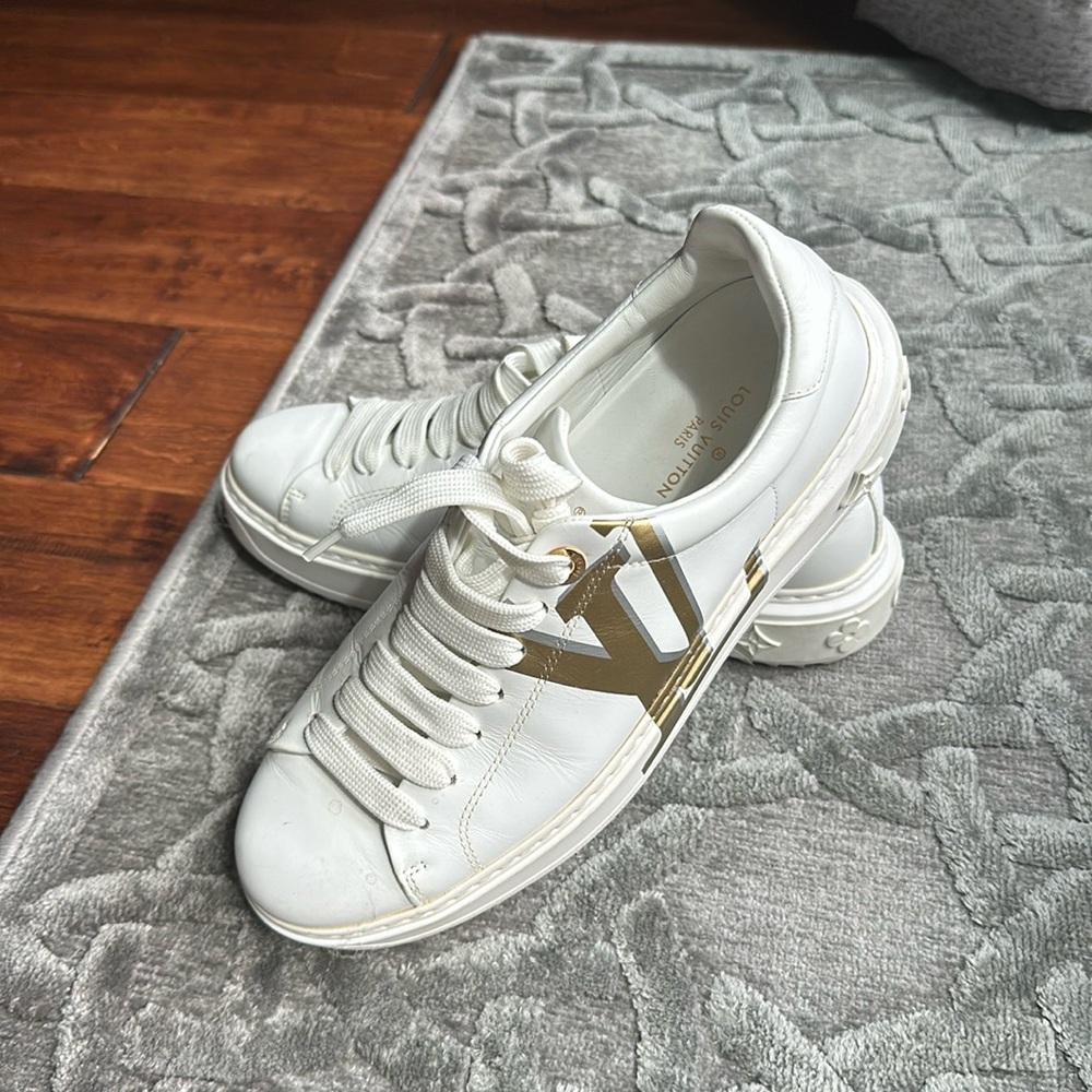 Women’s Louis Vuitton platform sneakers